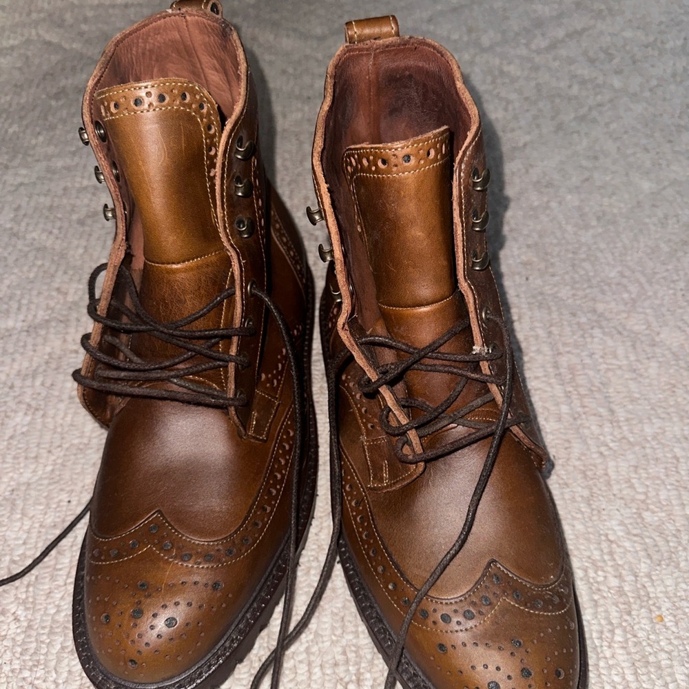 Allen Edmonds Dark Brown Leather Wingtip Boots NEW
